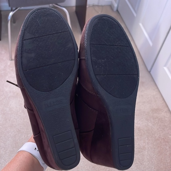 ILLUDE Brown Suede Lace-Up Ankle Boots - Picture 6 of 7